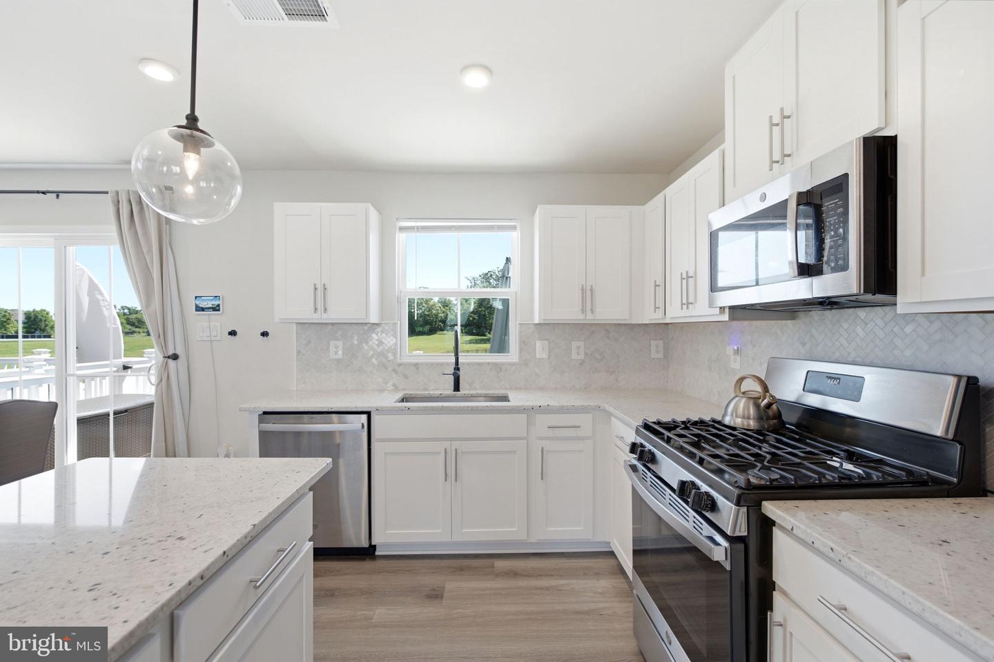 39 Ogunquit Dr Property Photo 10