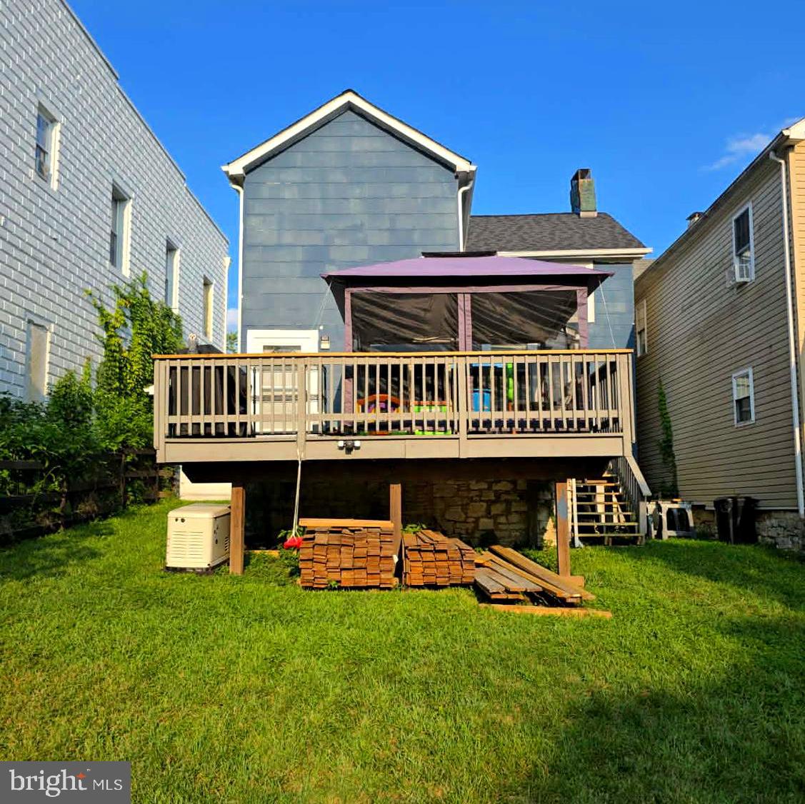120 N High St Property Photo 2