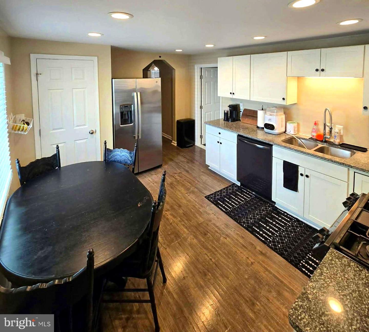 120 N High St Property Photo 10