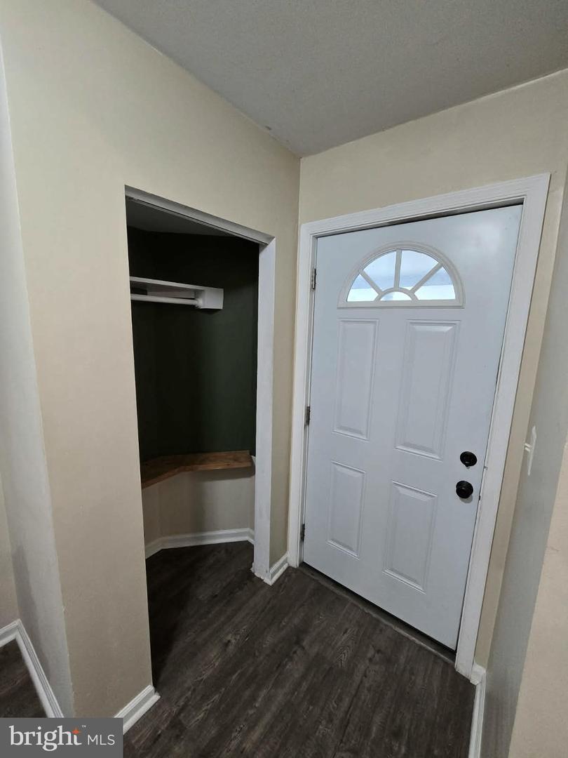 120 N High St Property Photo 25