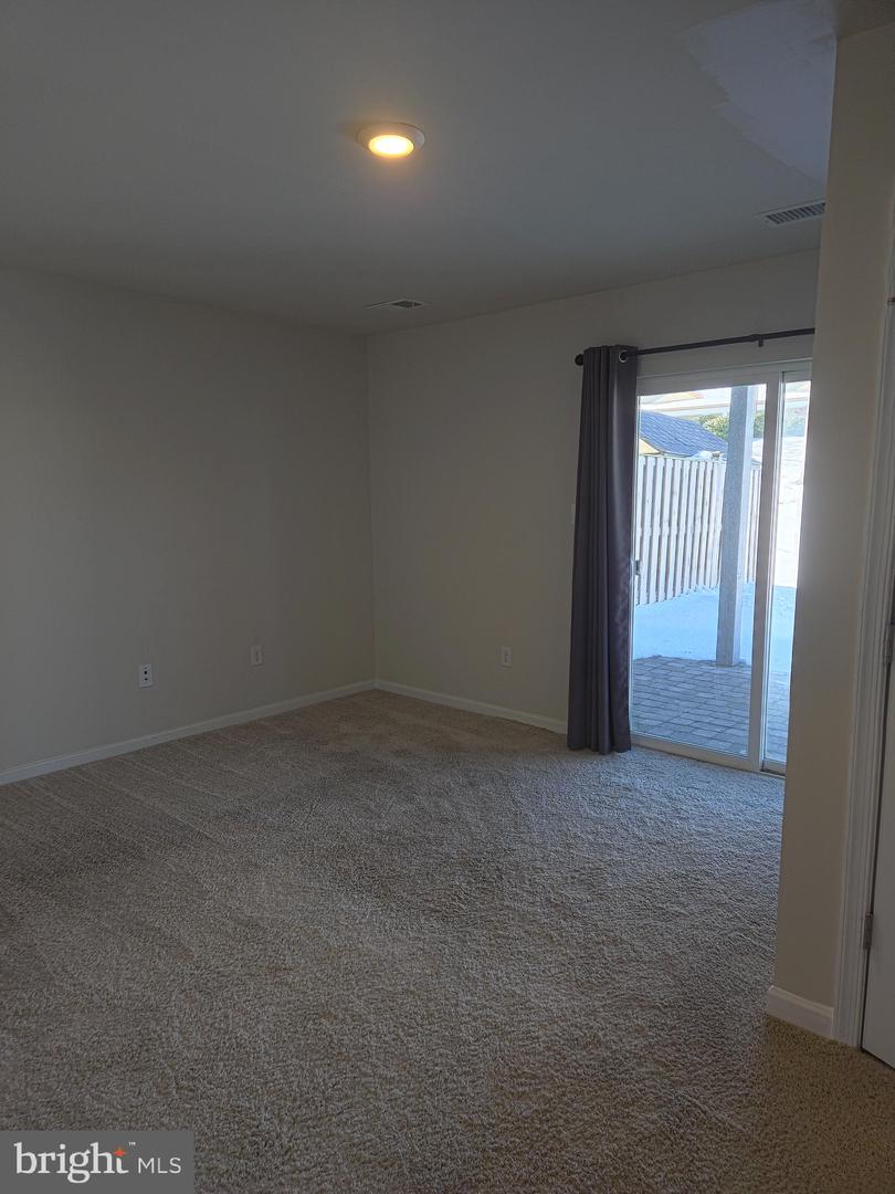 193 Drexel Ct Property Photo 4