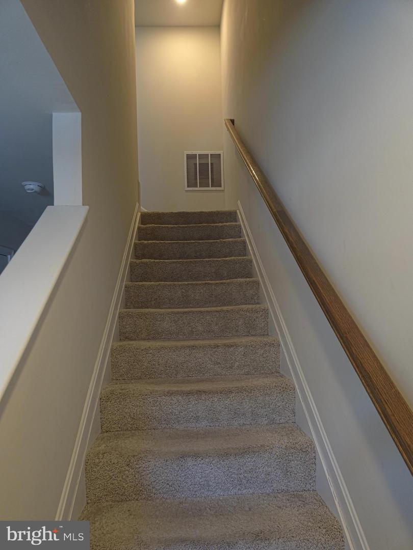 193 Drexel Ct Property Photo 6