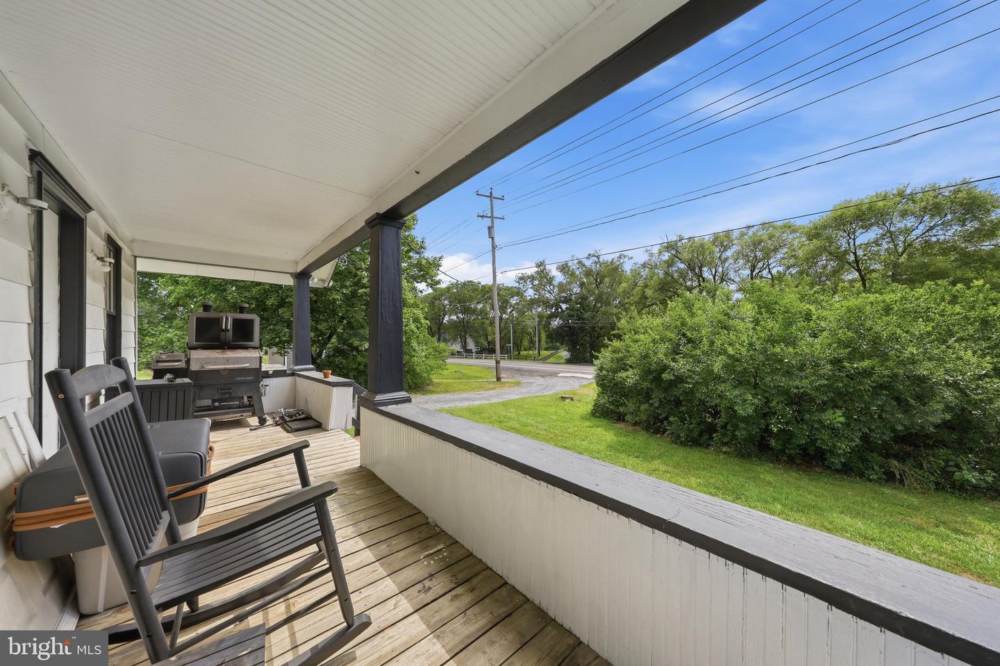 1489 Gerrardstown Rd Property Photo 3
