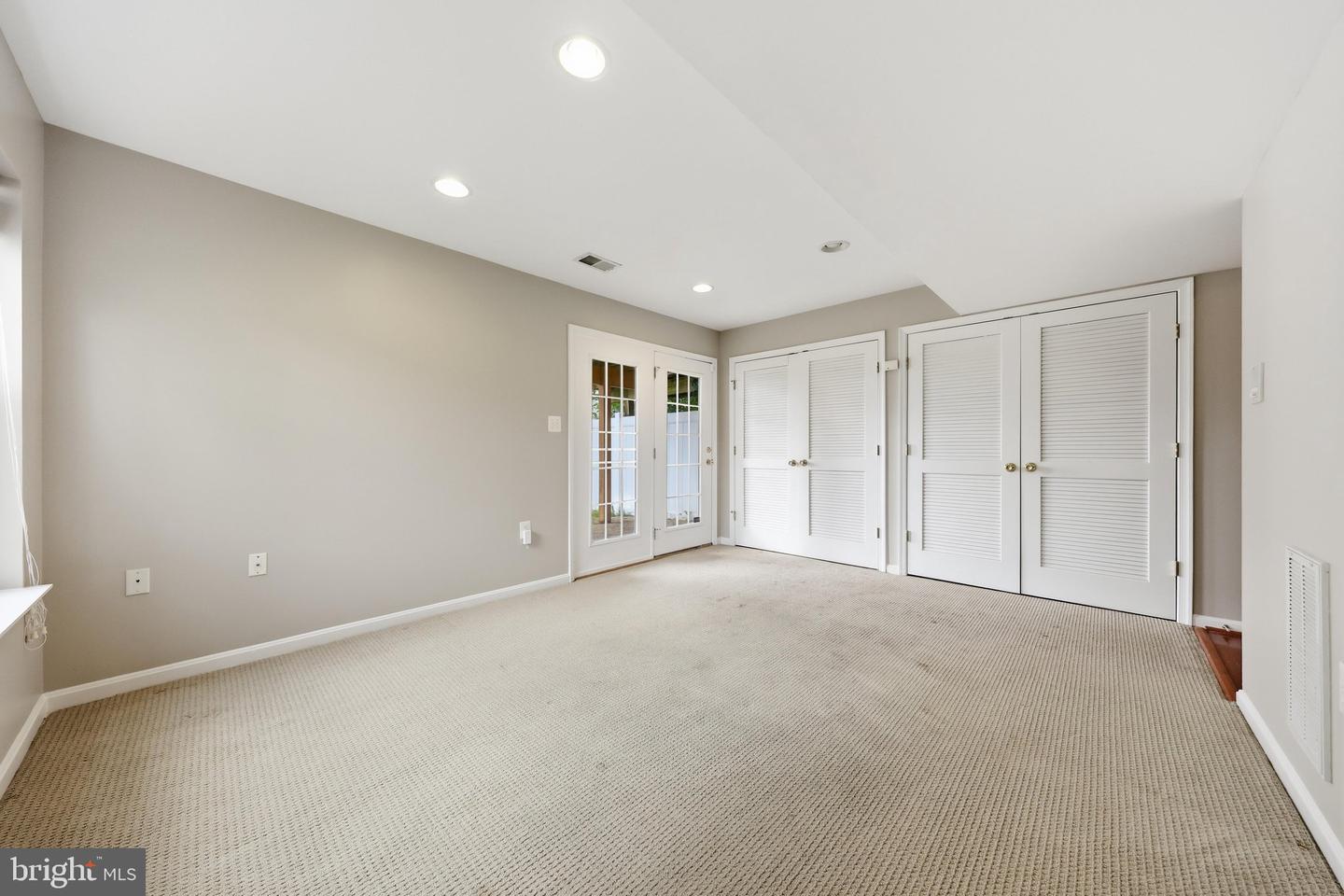 21 Honor Way Property Photo 5