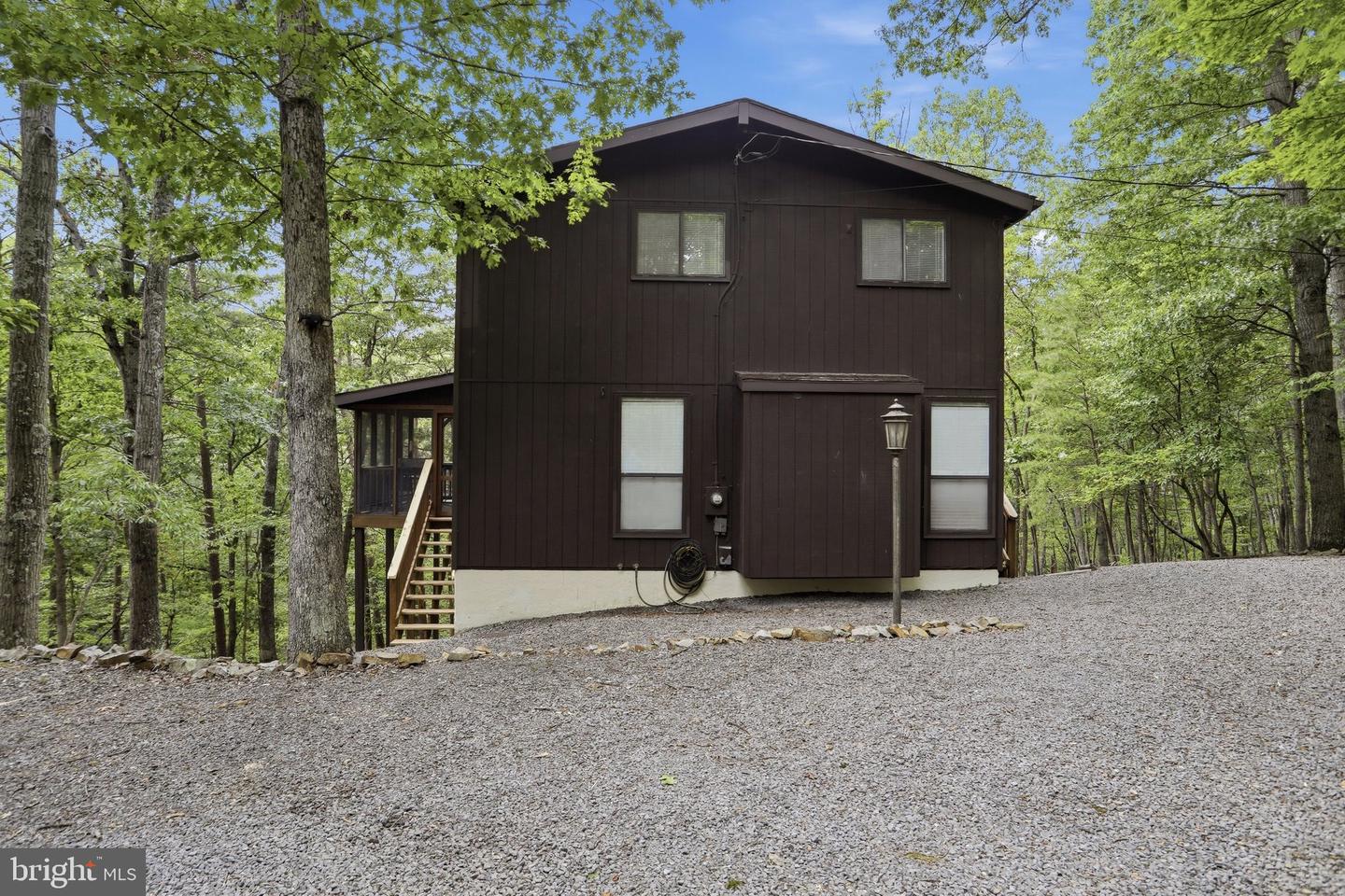 354 Animikean Rdg Property Photo 2