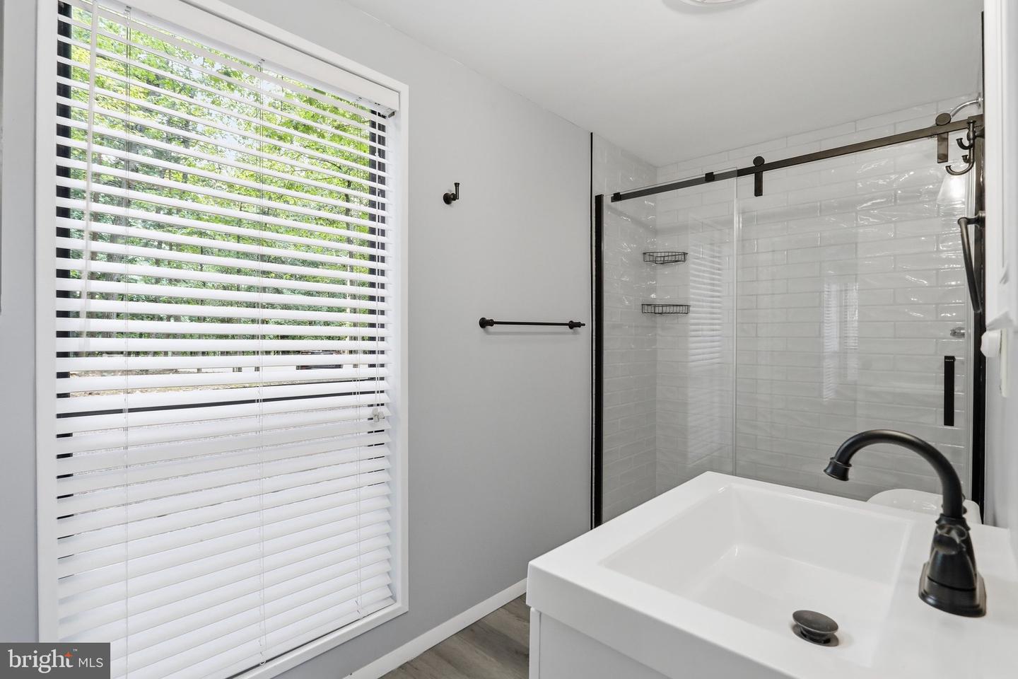 354 Animikean Rdg Property Photo 15