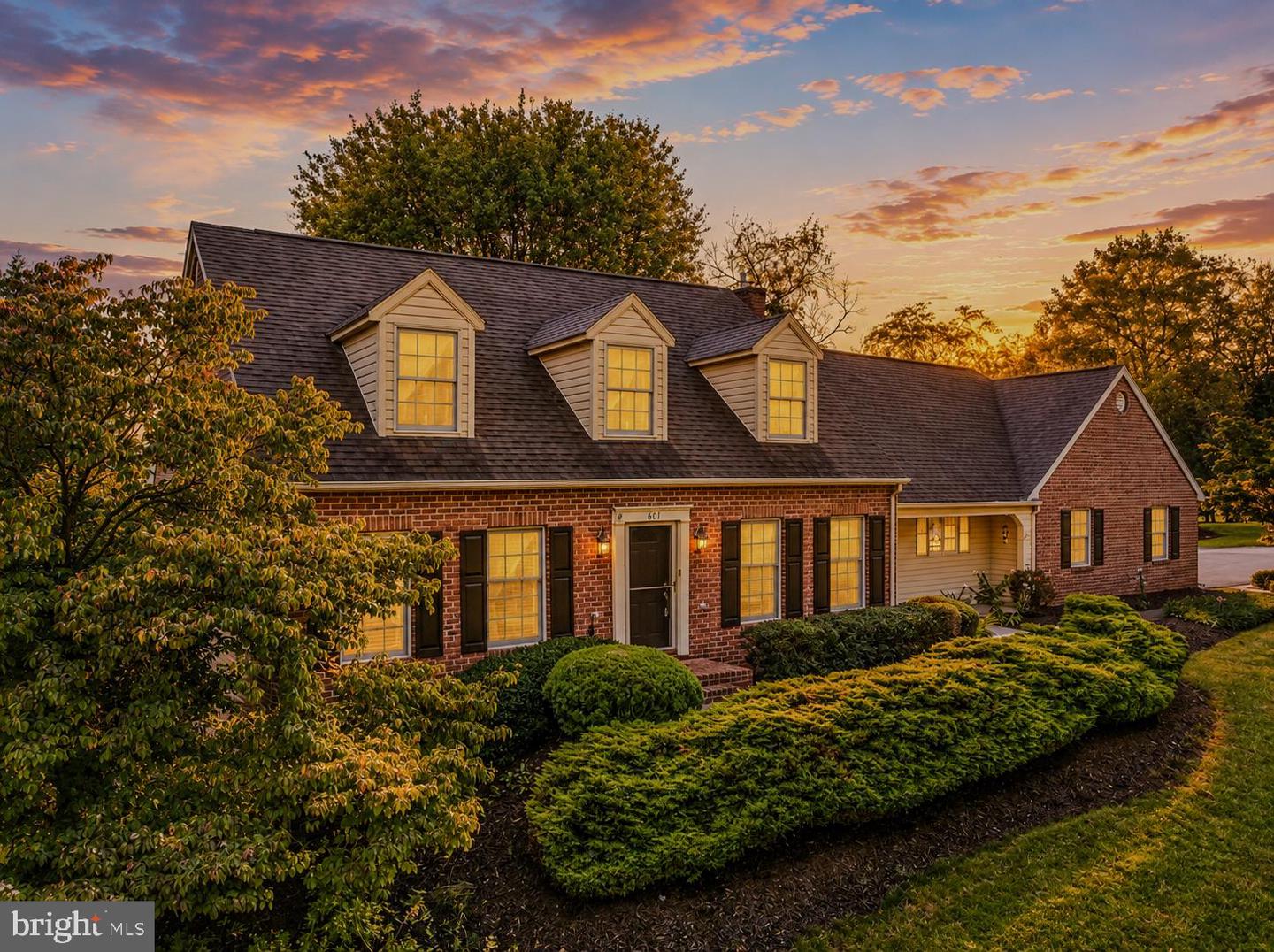601 STREET OF DREAMS