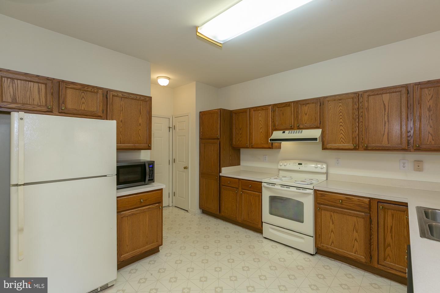 55 Radcliff Ln Property Photo 9