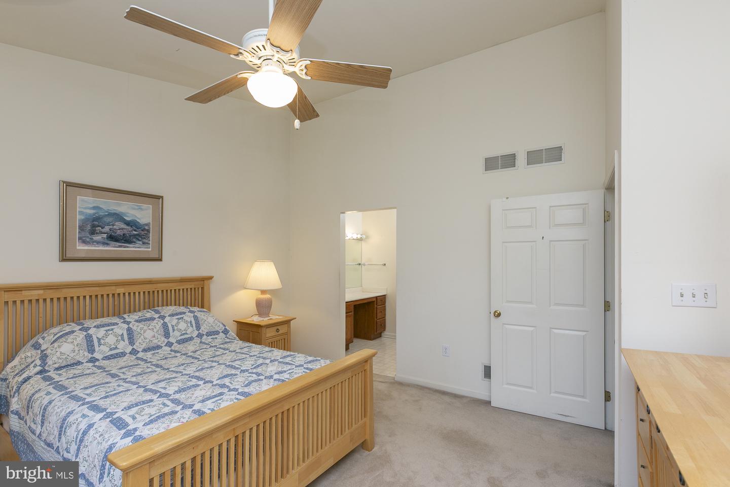 55 Radcliff Ln Property Photo 12