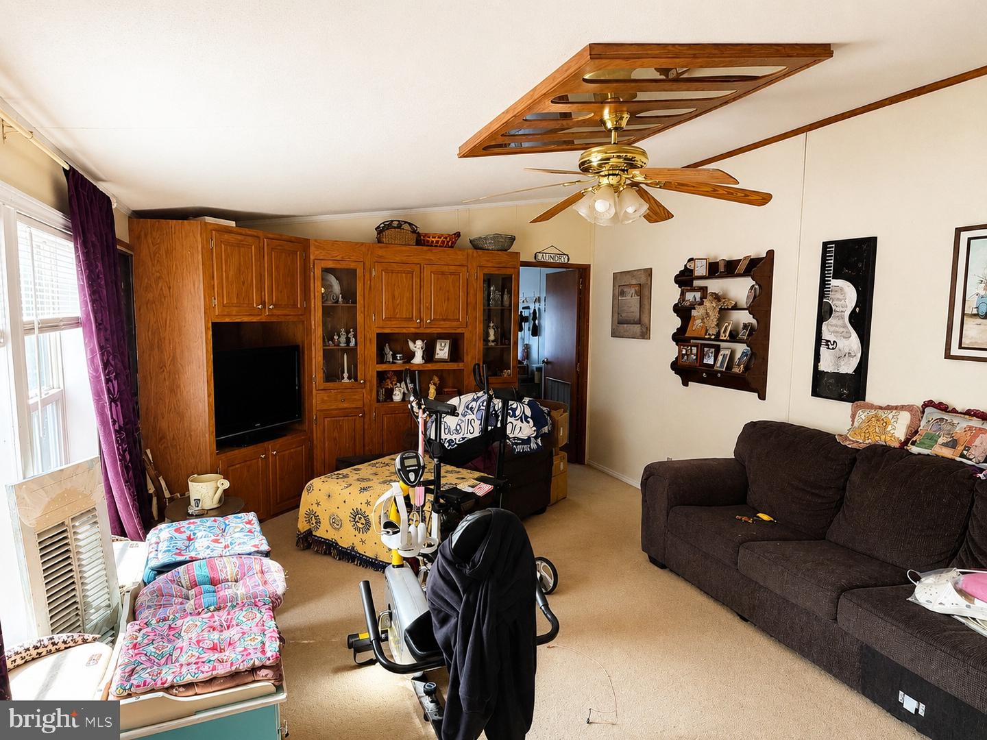 339 Vine Cir Property Photo 3