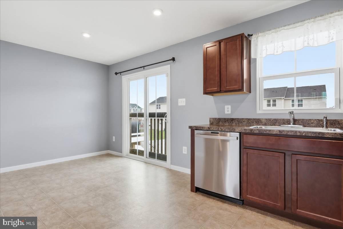48 Snickers Ct Property Photo 5