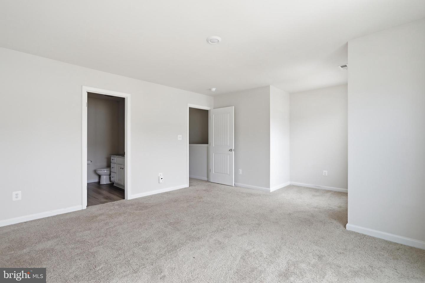 112 Paddington St Property Photo 19
