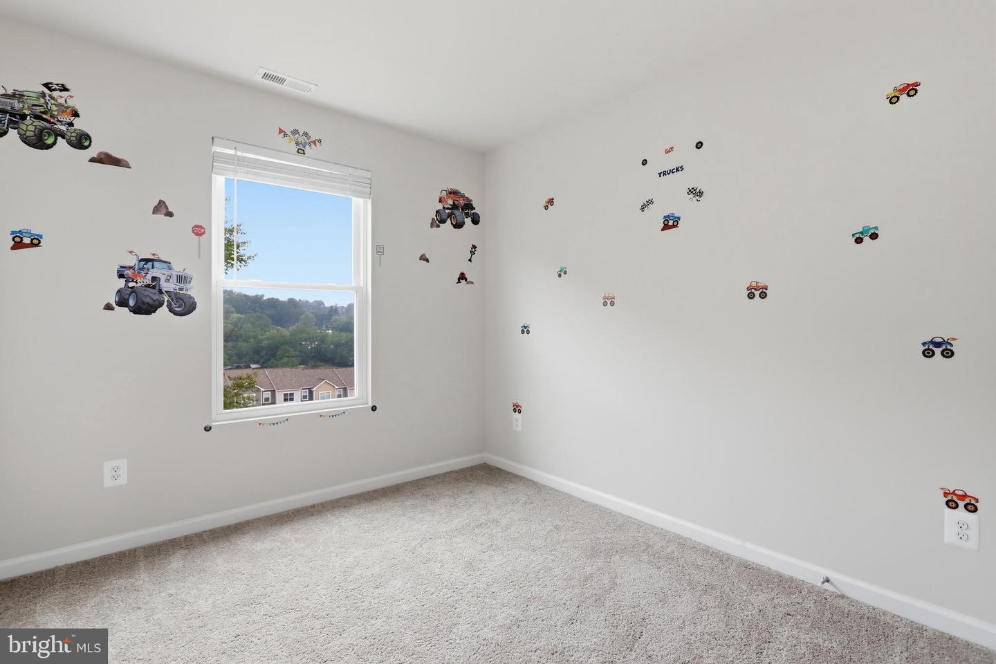 112 Paddington St Property Photo 25