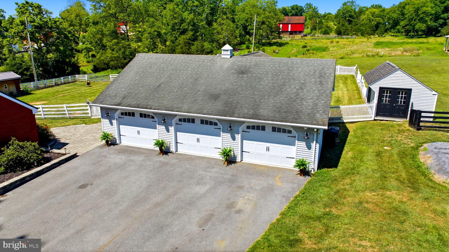 2120 Ropp Dr Property Photo 40