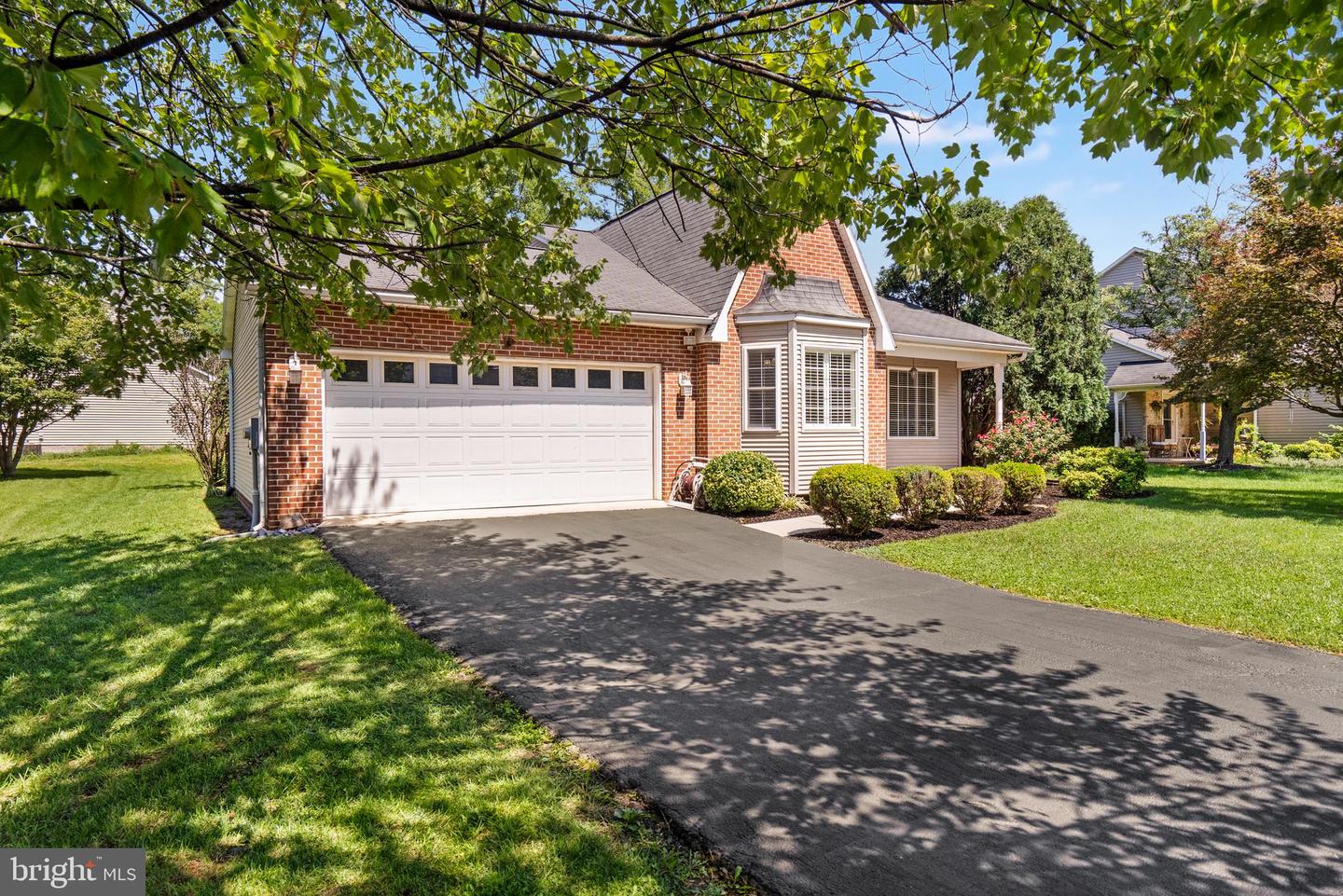 114 Gemstone Dr Property Photo 1