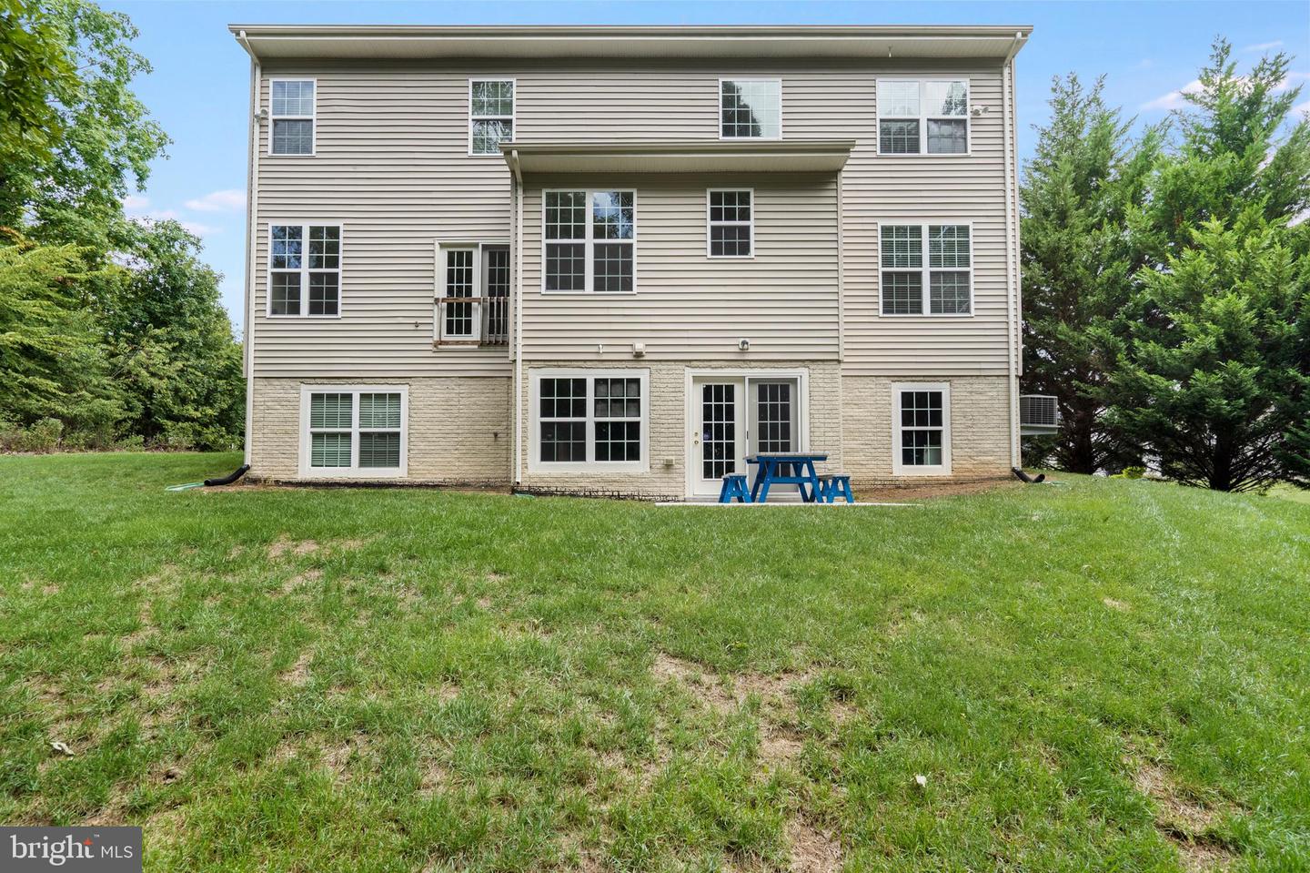 287 Lackawanna Ln Property Photo 35