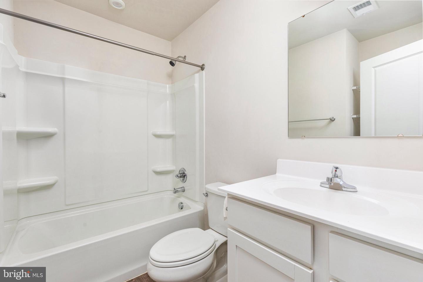34 Snickers Ct Property Photo 19