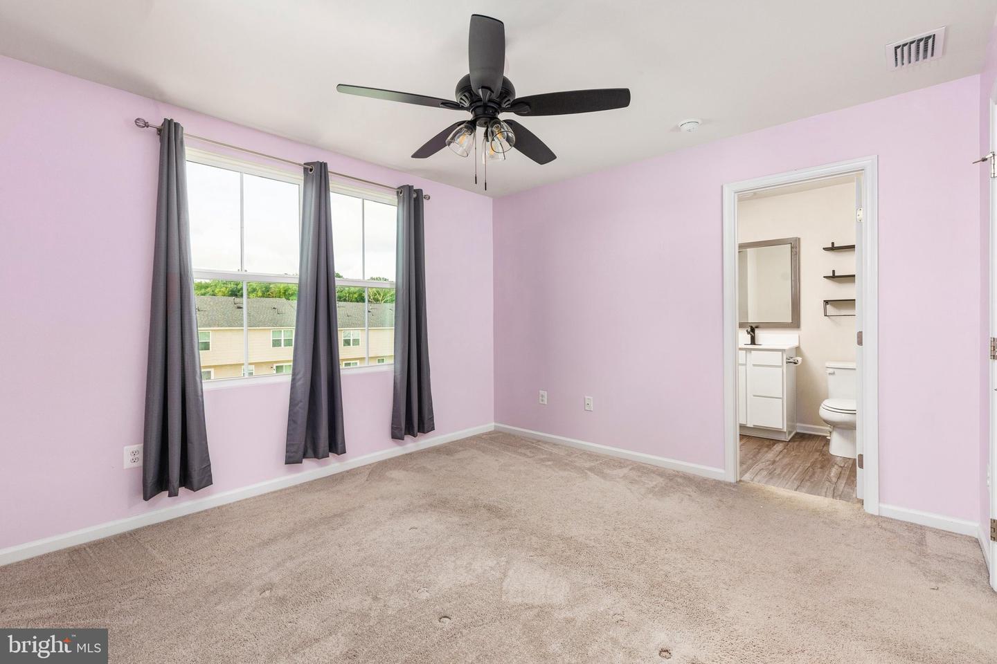 34 Snickers Ct Property Photo 24