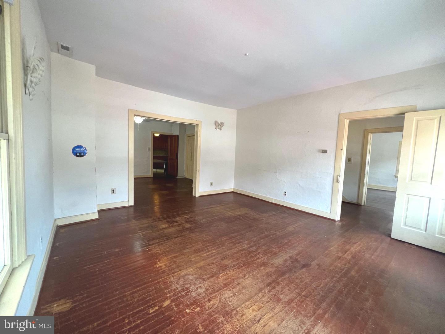 202 E Martin St Property Photo 10