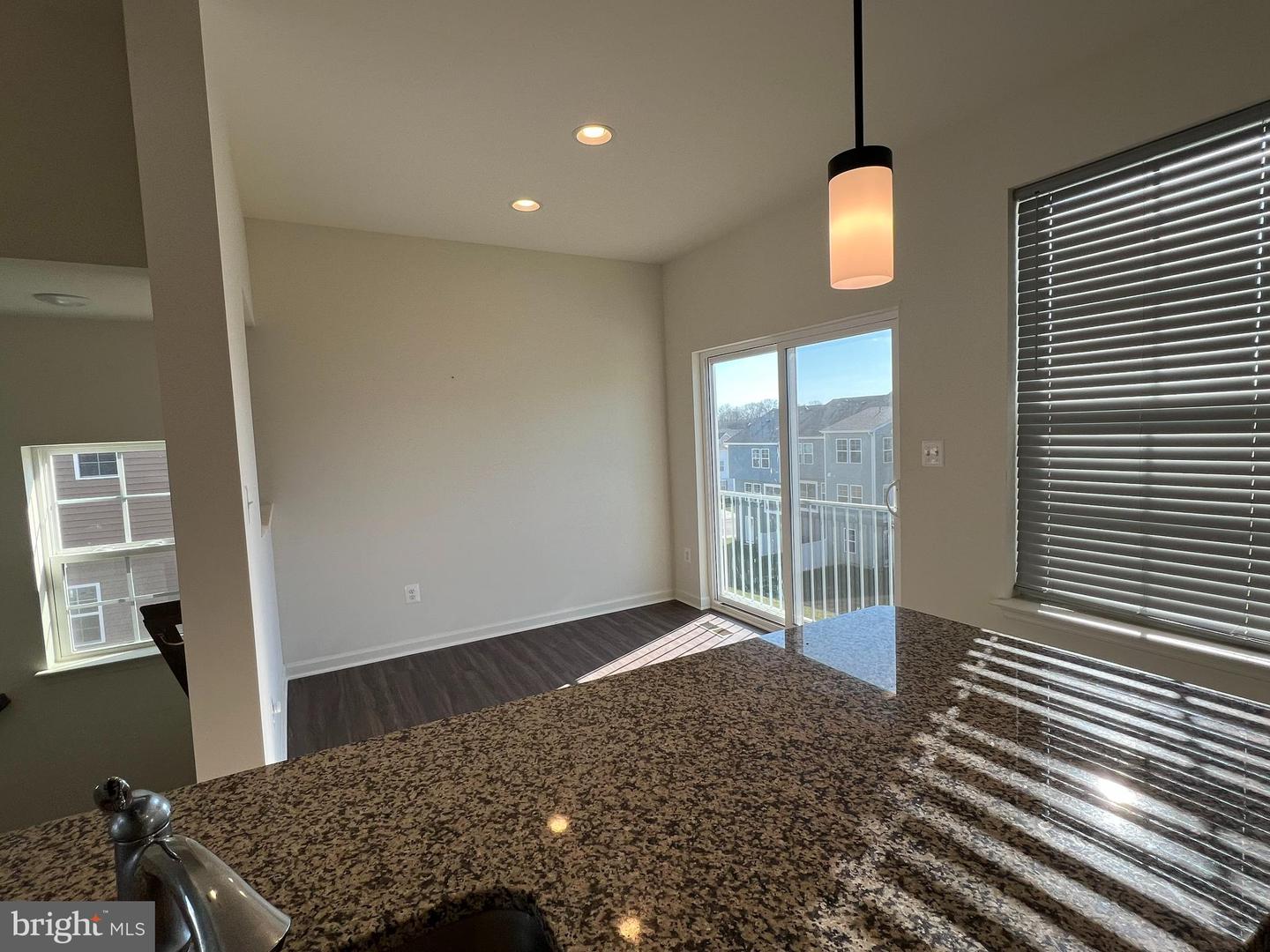 220 Charterhouse St Property Photo 6