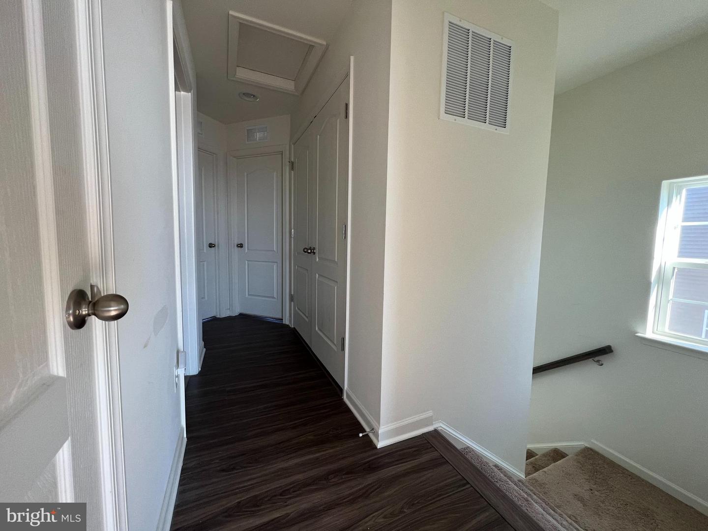 220 Charterhouse St Property Photo 15