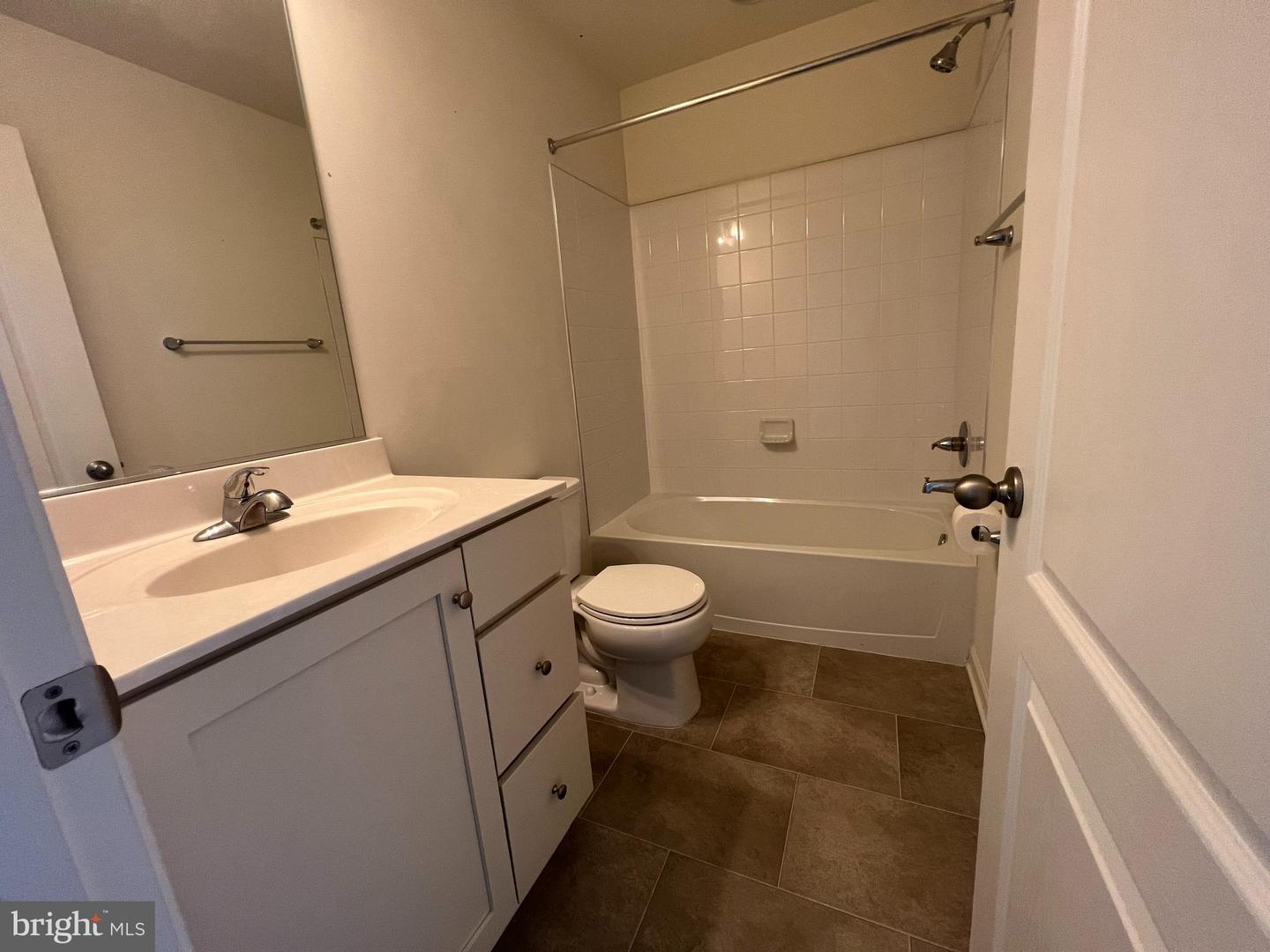 220 Charterhouse St Property Photo 16