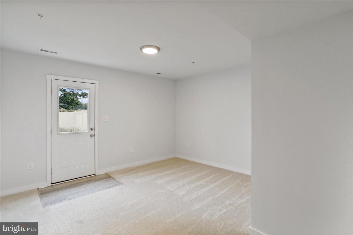 51 Olga Dr Property Photo 6