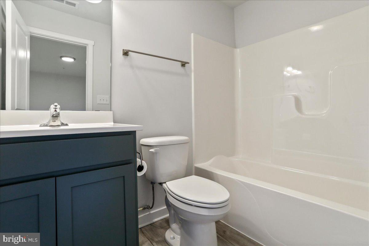 51 Olga Dr Property Photo 9