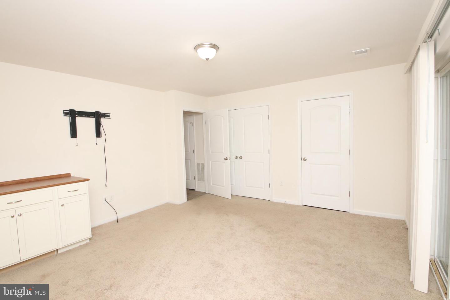 185 Magellan Dr Property Photo 6