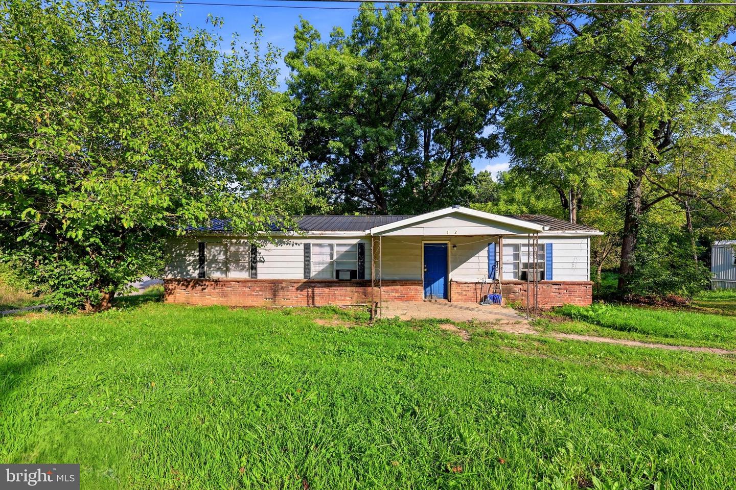 12 Salty Ln Property Photo 3