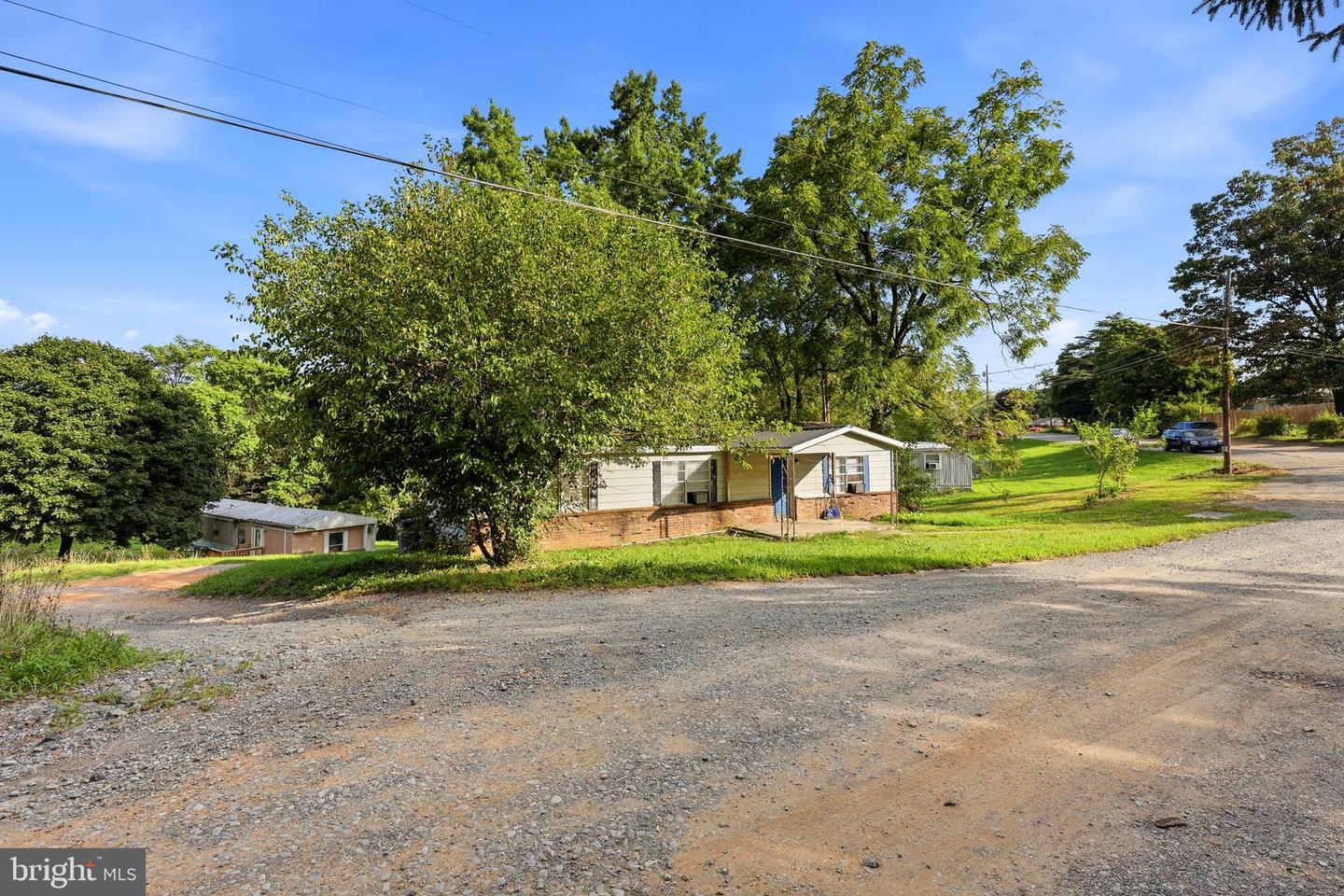 12 Salty Ln Property Photo 4