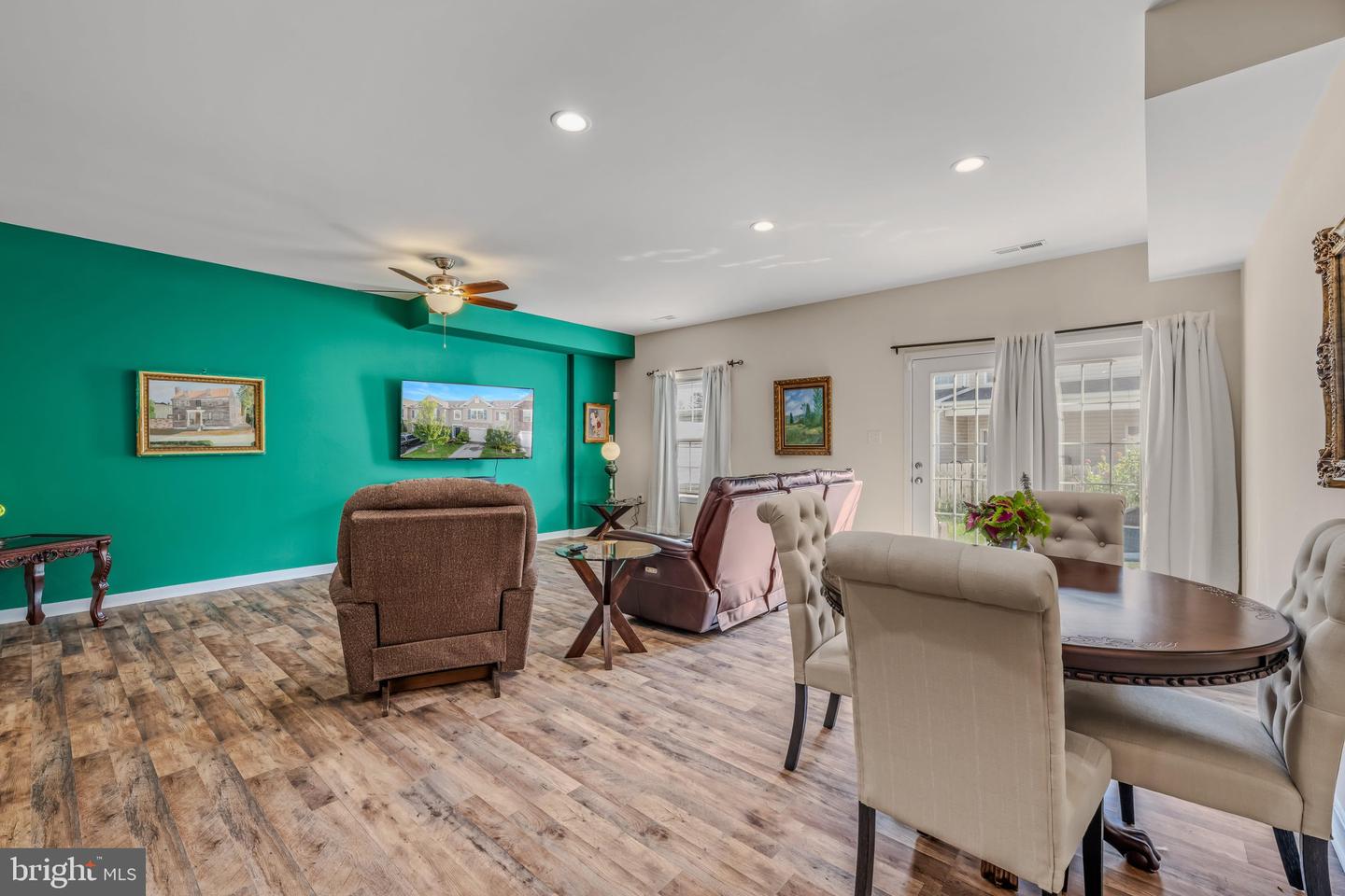 34 Polygon Pl Property Photo 11