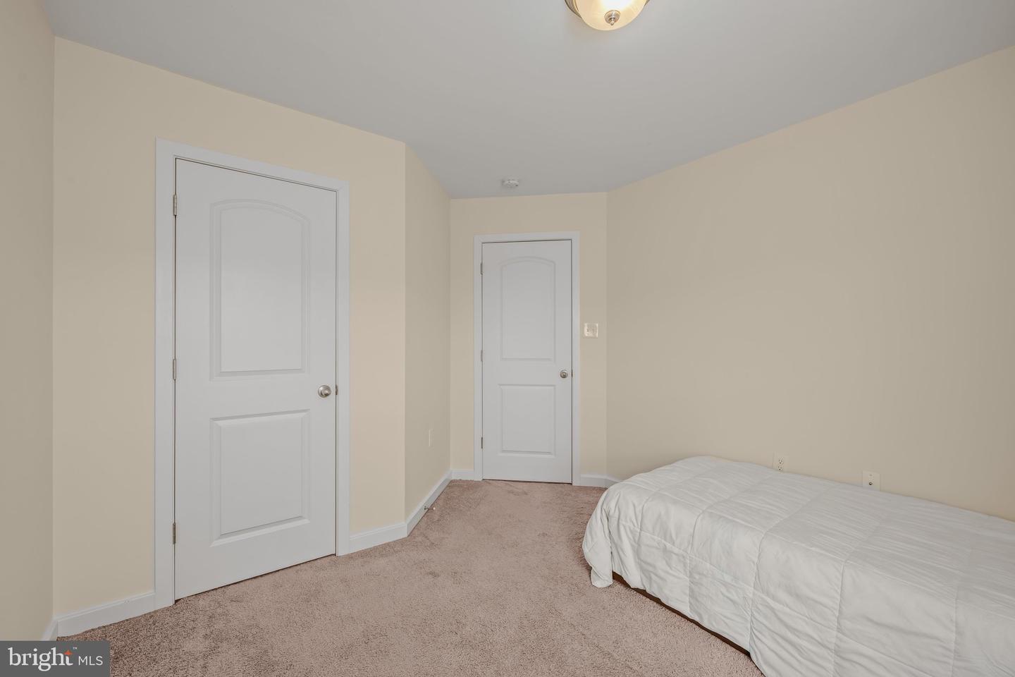 34 Polygon Pl Property Photo 24