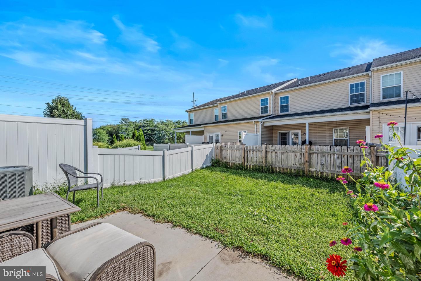 34 Polygon Pl Property Photo 25