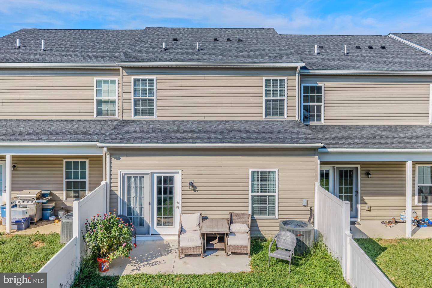 34 Polygon Pl Property Photo 27