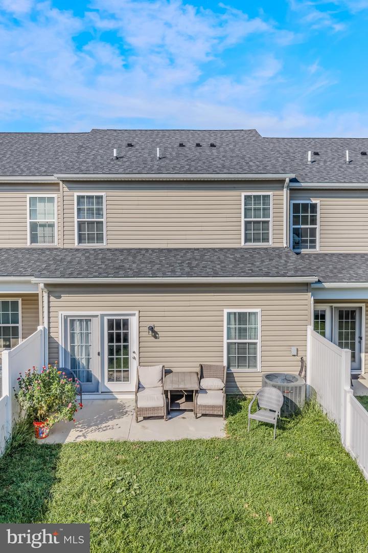 34 Polygon Pl Property Photo 28