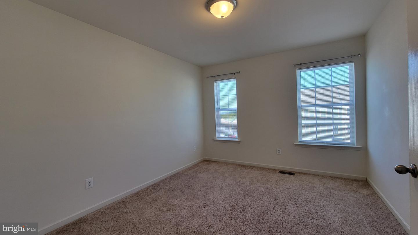 39 Stafford Pl Property Photo 27