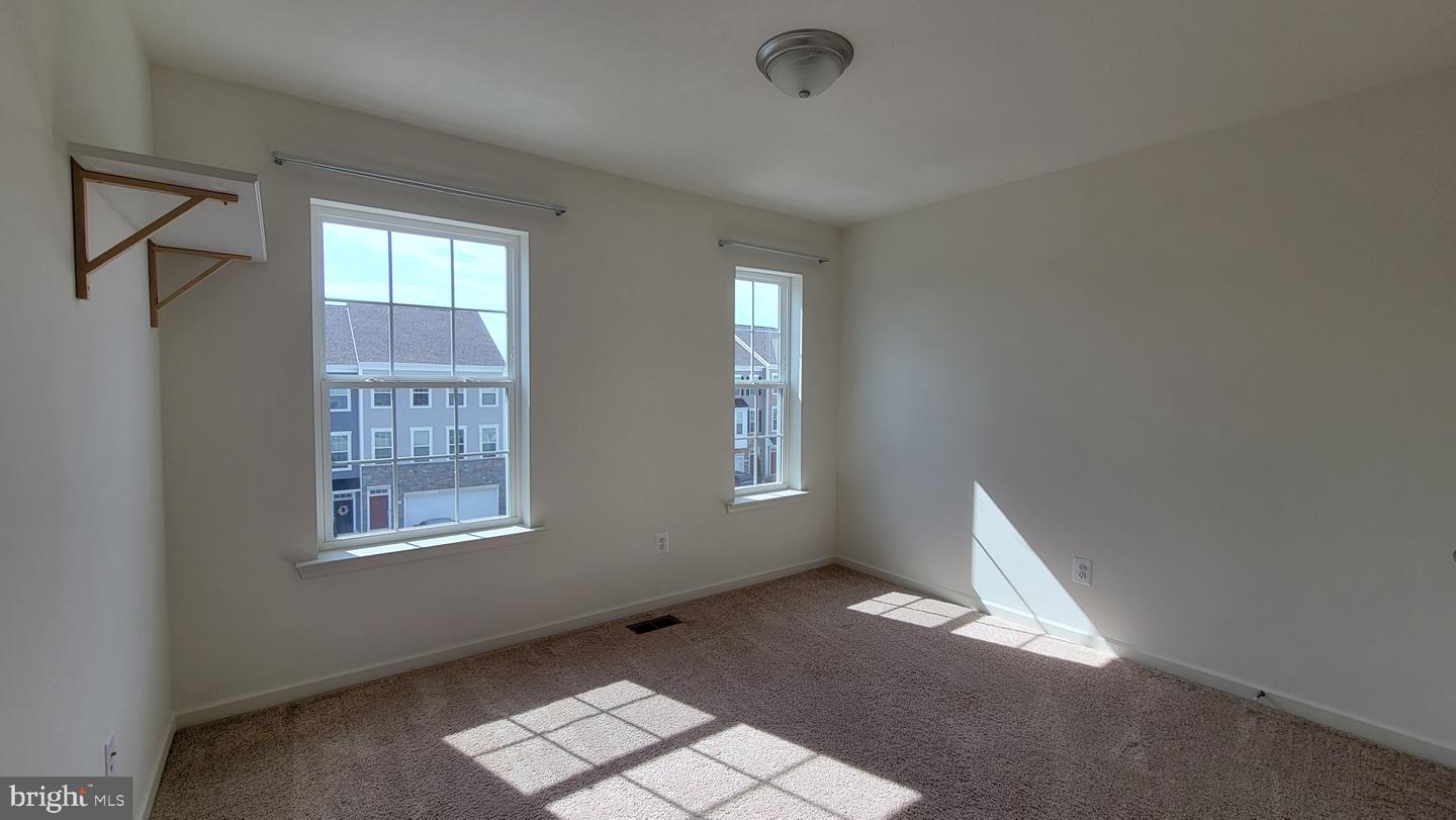 39 Stafford Pl Property Photo 29