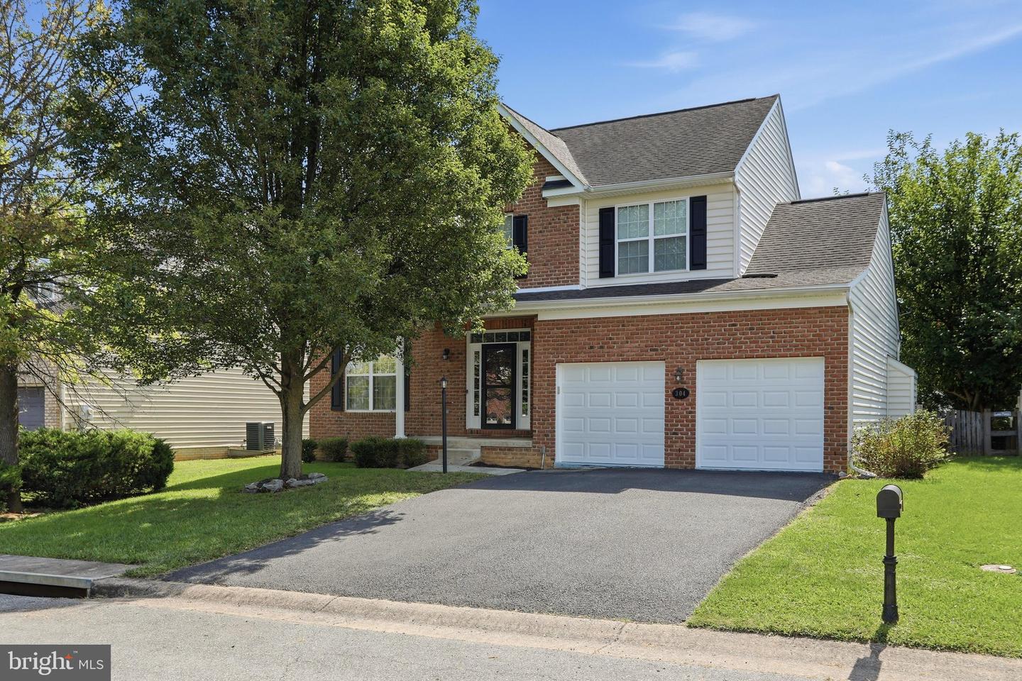 304 Richwood Hall Rd Property Photo 1