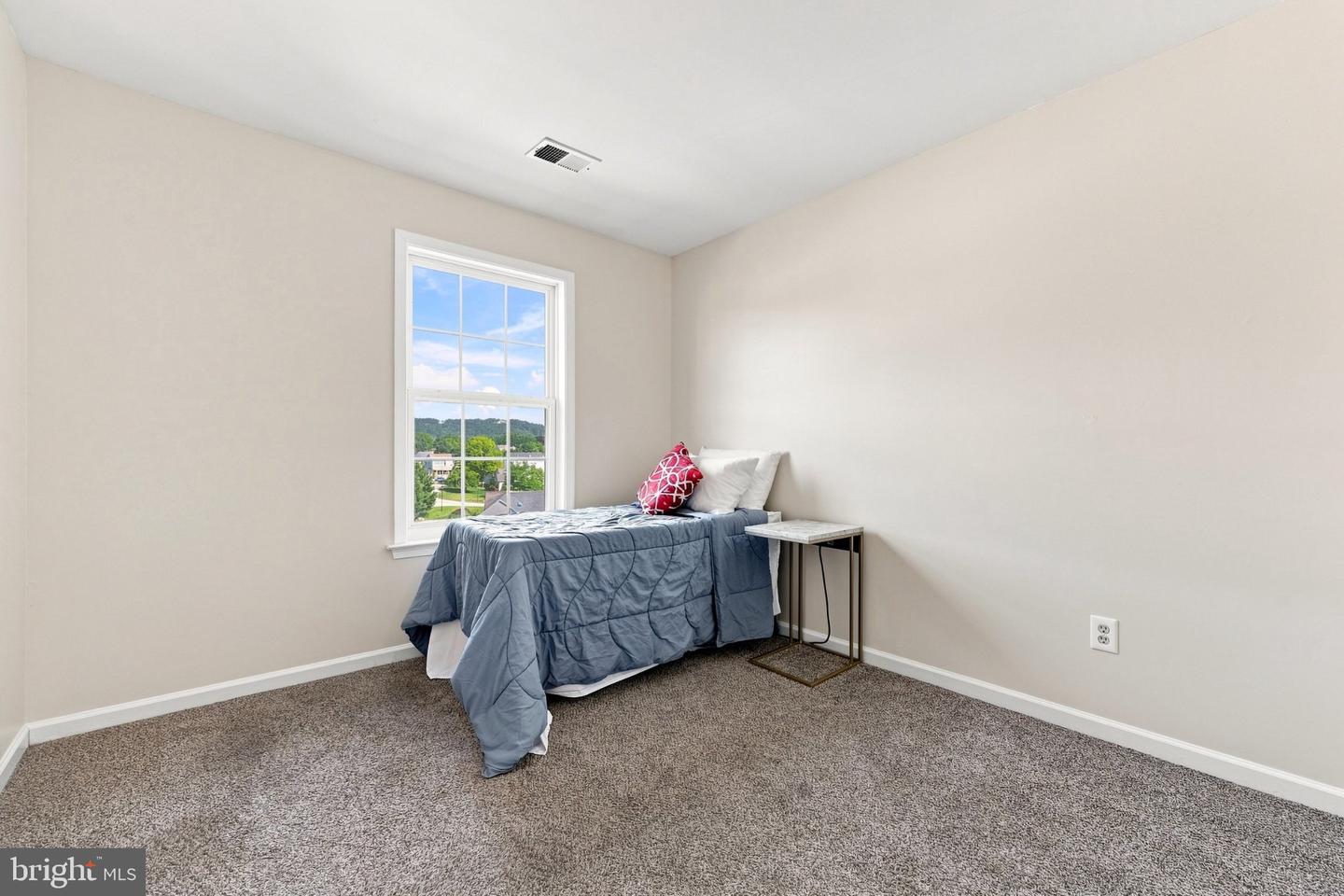 55 Thornberry Dr W Property Photo 19