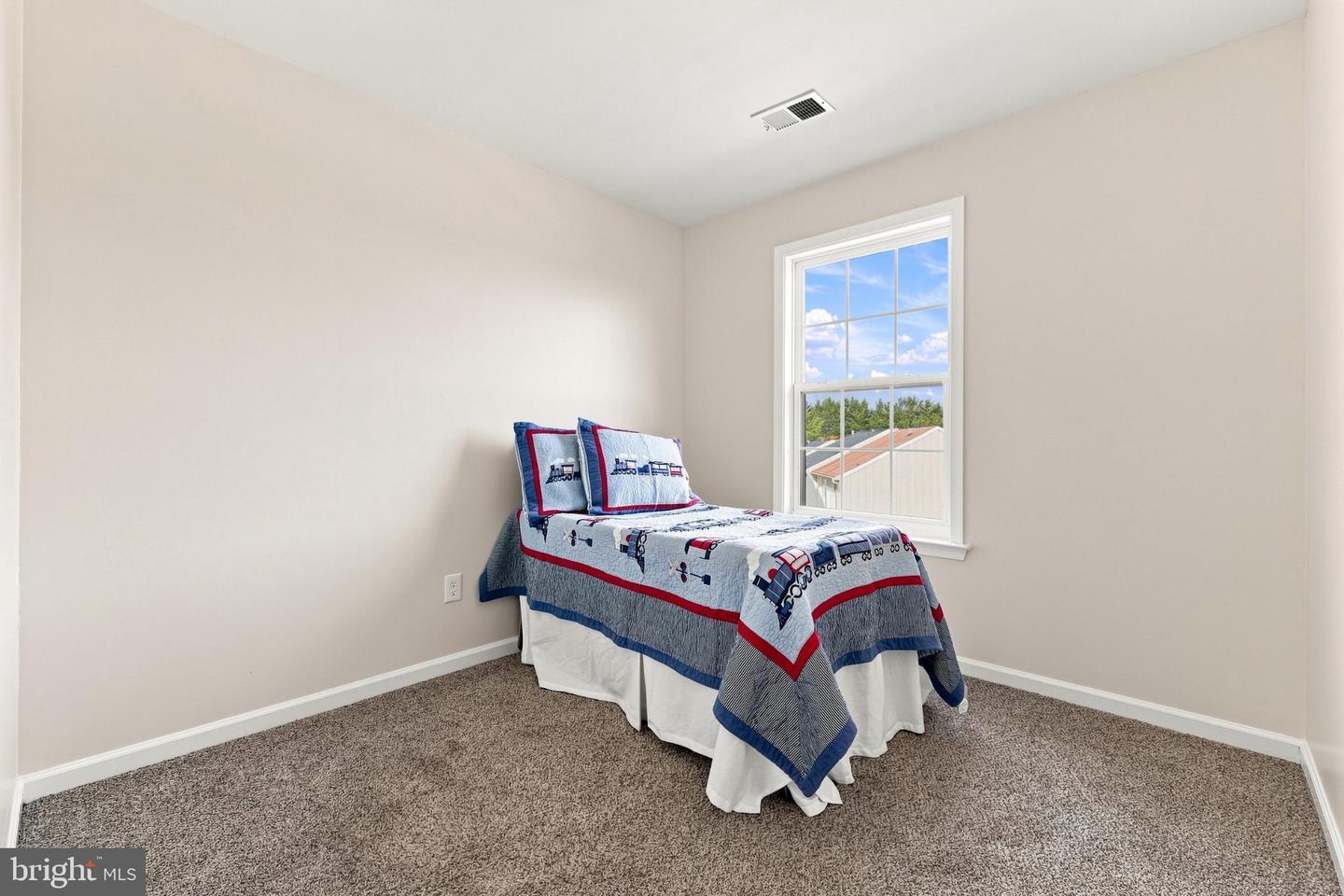 55 Thornberry Dr W Property Photo 20