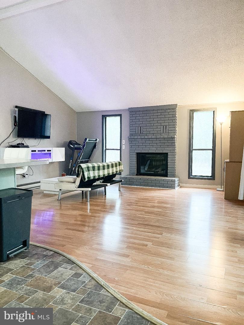 156 Oneida Trl Property Photo 7