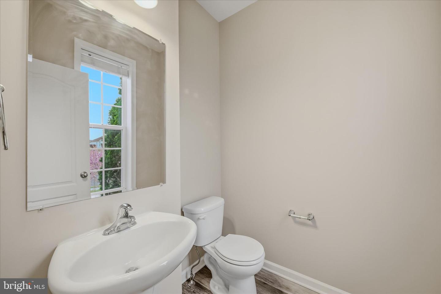 30 Pappy Ct Property Photo 6