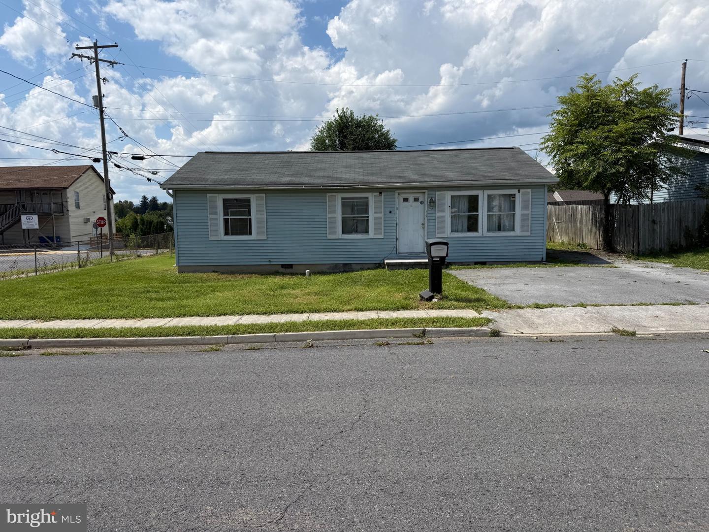 100 Ramer Ct Property Photo 1