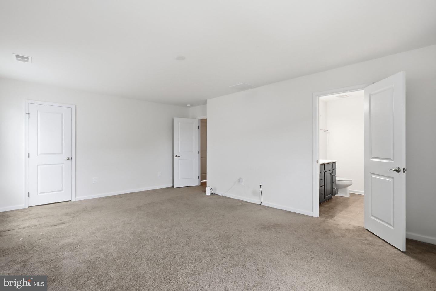 29 Tollerton Trl Property Photo 15