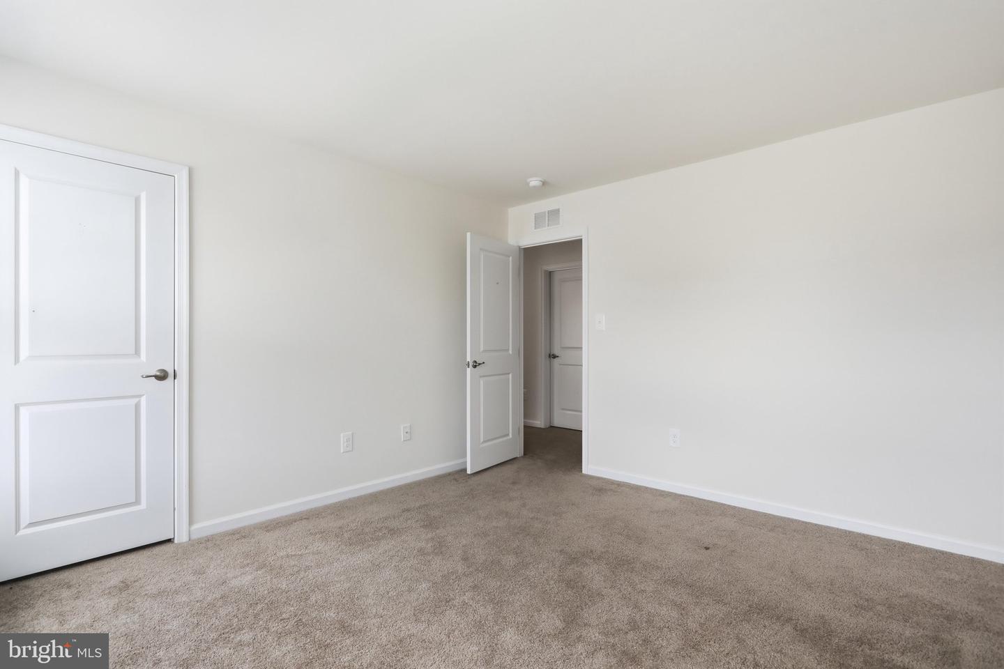 29 Tollerton Trl Property Photo 20