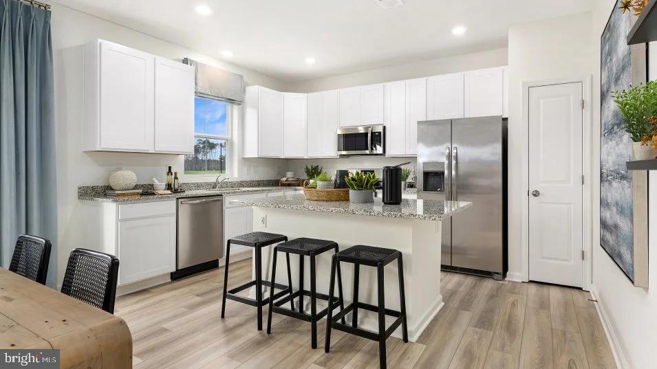 96 Spitzenburg St #214 Property Photo 2