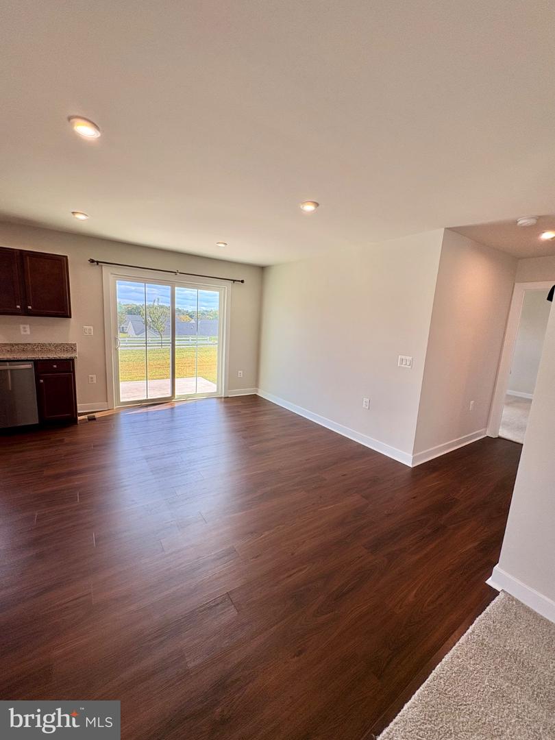73 Perspective Pl Property Photo 13