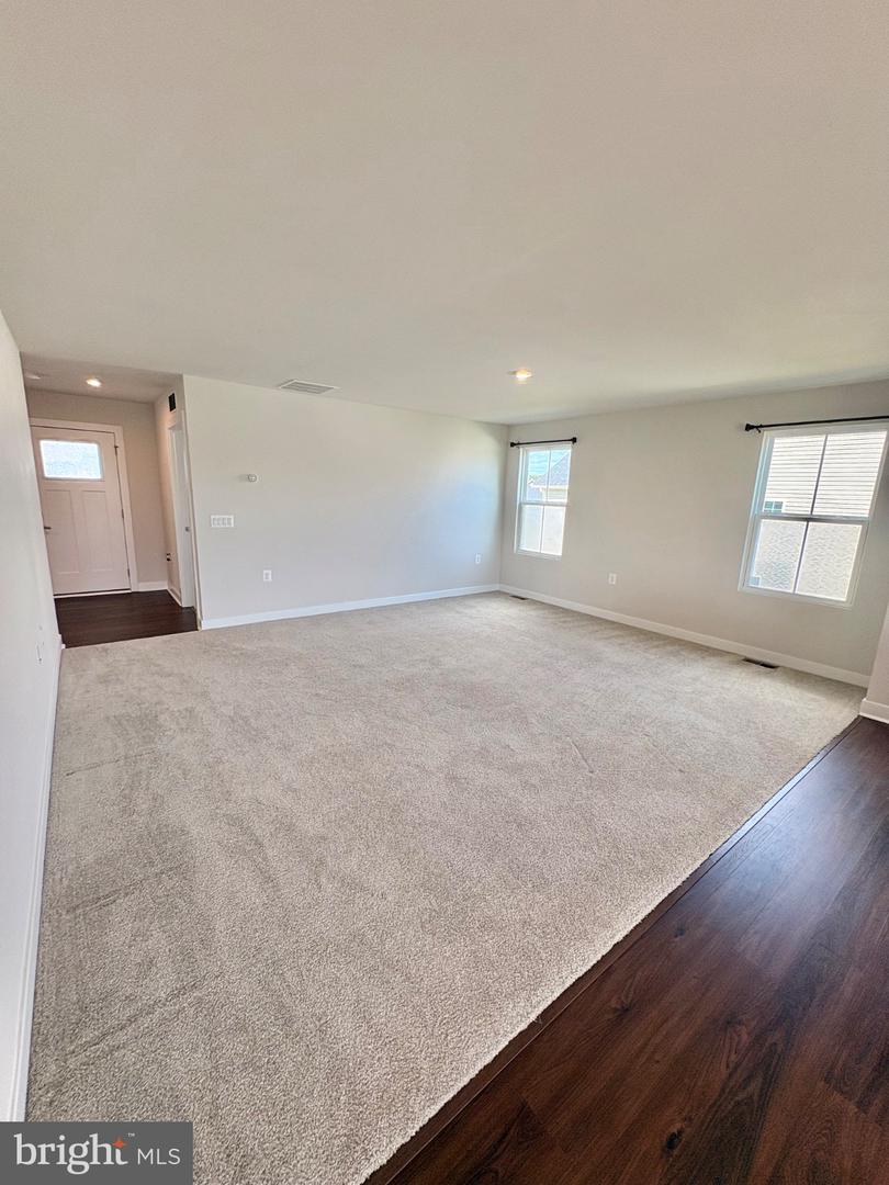73 Perspective Pl Property Photo 14