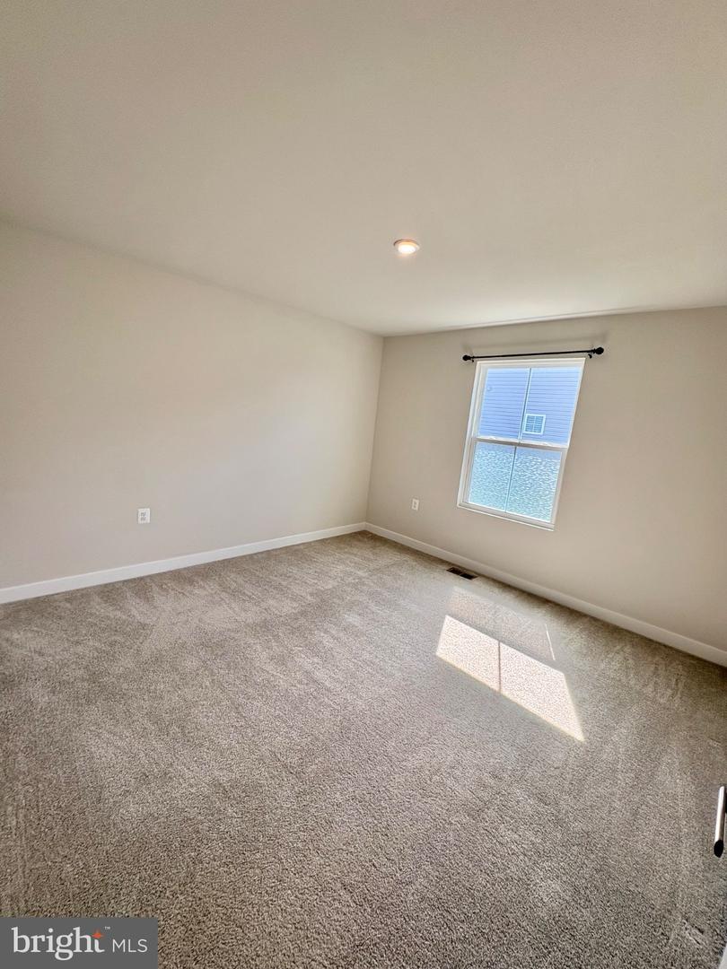 73 Perspective Pl Property Photo 26